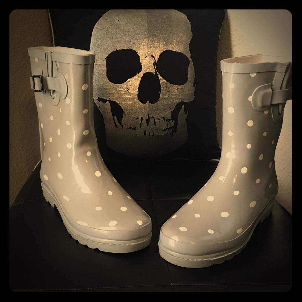 Rain boots